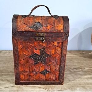 Vintage Wine Box